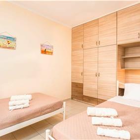 5 bedroom villa with pool & seaview, Perithia, sleeps 10